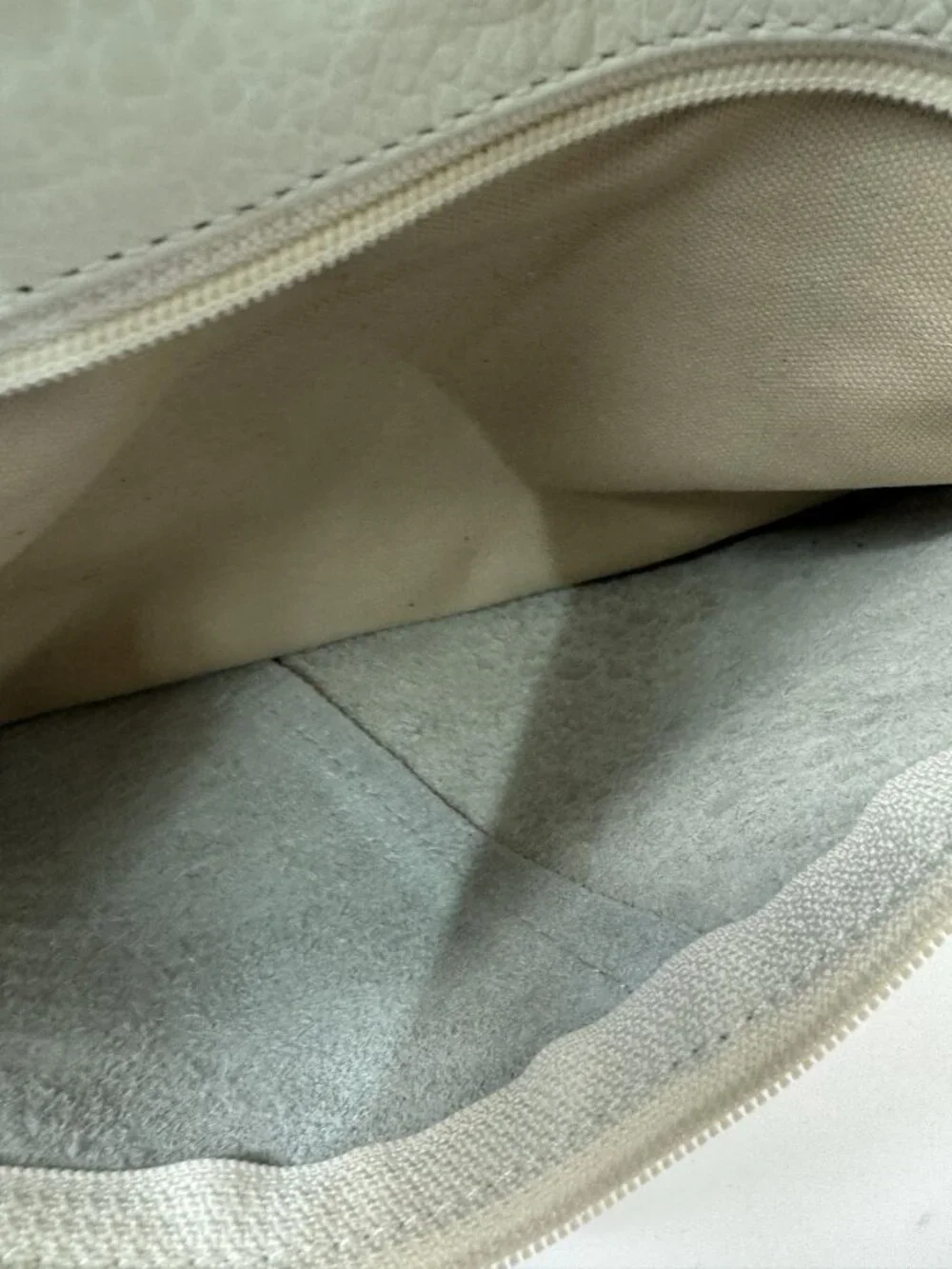 Vintage Beige Faux Leather Clutch With Textured Design & Fold-Over Flap Minimali